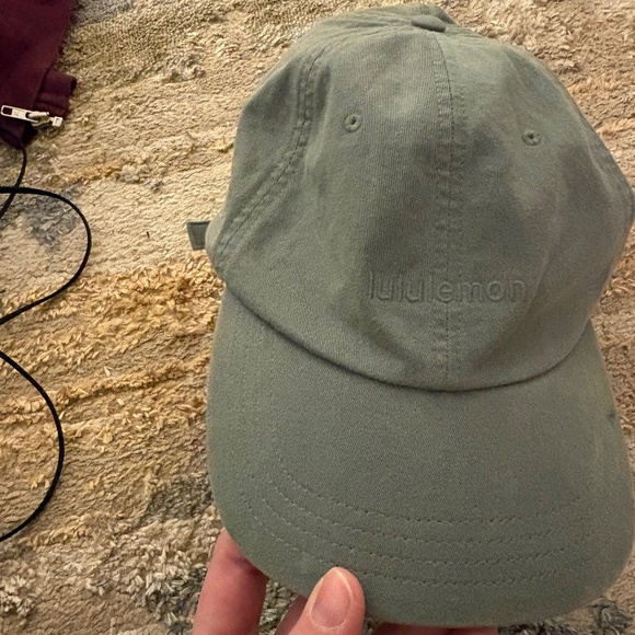 Lulu woman’s sports ball cap - Picture 2 of 4